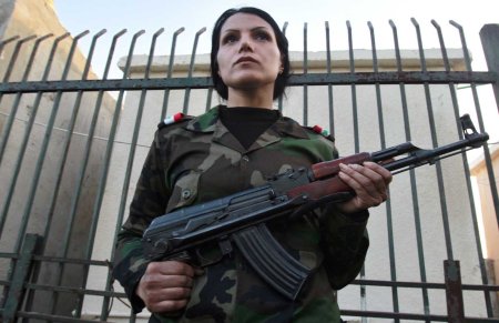 Syria female sodiers 7