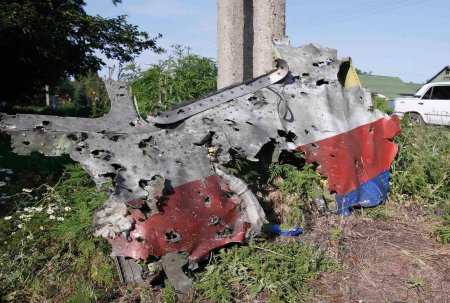 MH17 wreckage 1